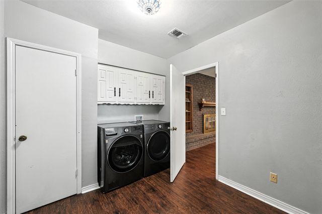 826 E Cherry Street, Duncanville, TX 75116