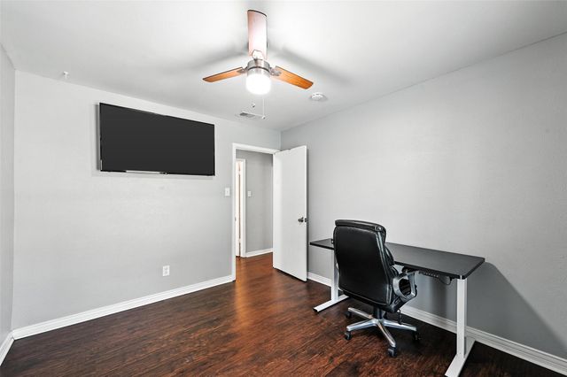 826 E Cherry Street, Duncanville, TX 75116