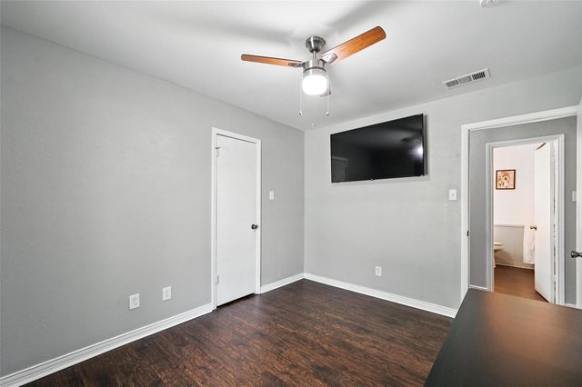 826 E Cherry Street, Duncanville, TX 75116