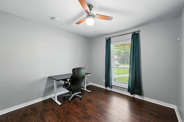 826 E Cherry Street, Duncanville, TX 75116