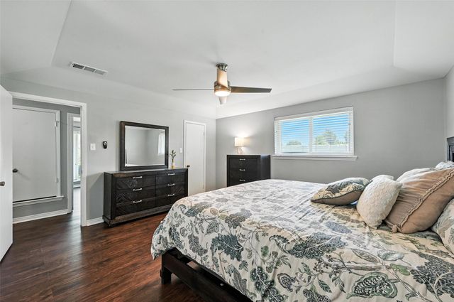826 E Cherry Street, Duncanville, TX 75116