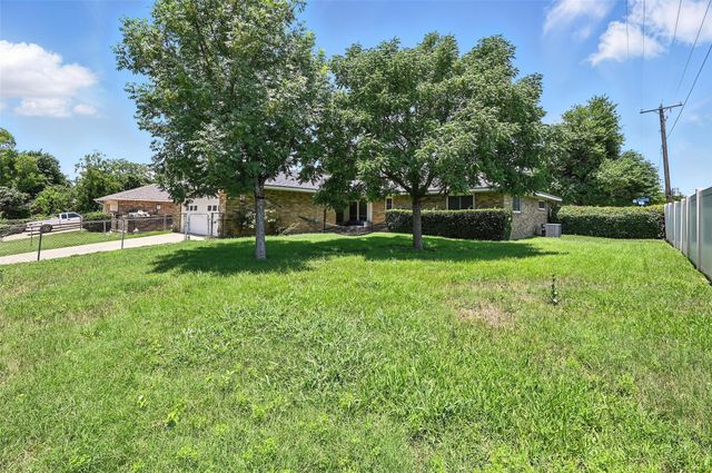 826 E Cherry Street, Duncanville, TX 75116