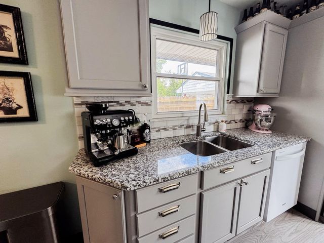 114 S Chase Drive, Crown Point, IN 46307