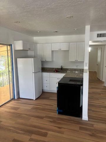 4700 N Flagler Drive 207, West Palm Beach, FL 33407