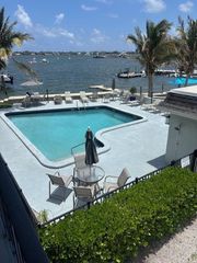4700 N Flagler Drive 207, West Palm Beach, FL 33407