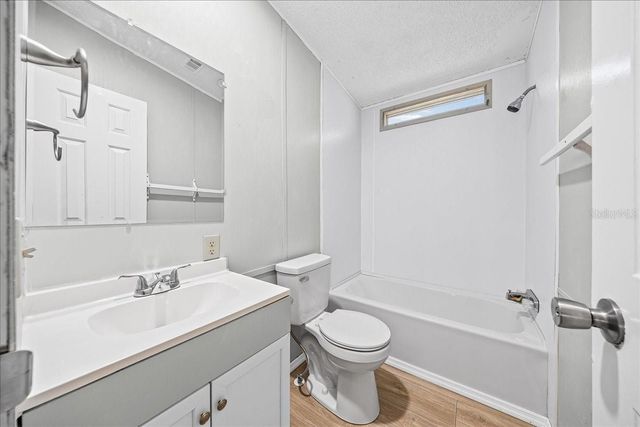 5590 E HIGHWAY 316, Citra, FL 32113