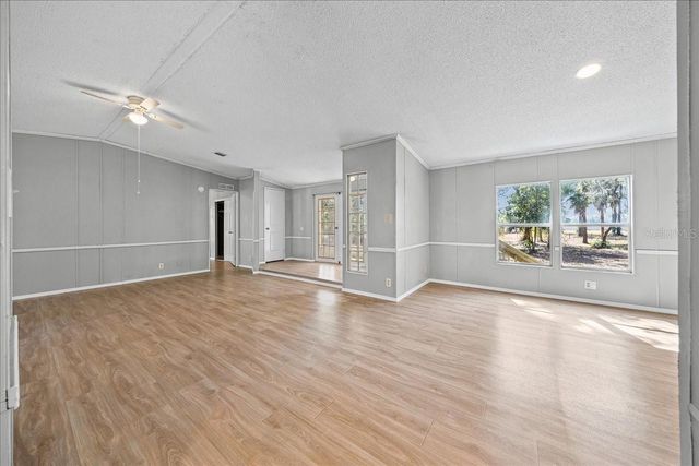 5590 E HIGHWAY 316, Citra, FL 32113