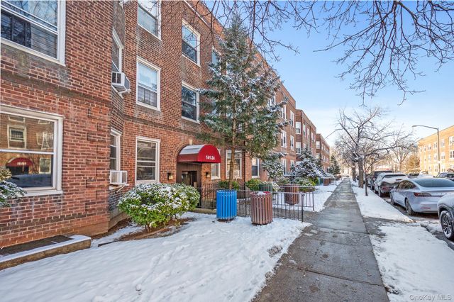 141-24 78 Road 3A, Kew Garden Hills, NY 11367