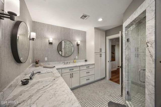 5914 E WILSHIRE Drive, Scottsdale, AZ 85257