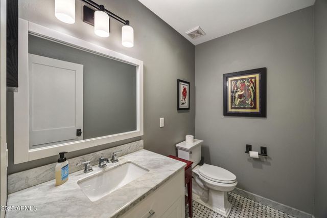 5914 E WILSHIRE Drive, Scottsdale, AZ 85257