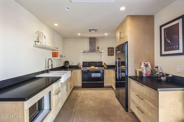 5914 E WILSHIRE Drive, Scottsdale, AZ 85257