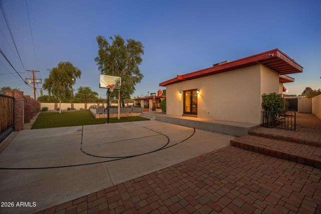 5914 E WILSHIRE Drive, Scottsdale, AZ 85257