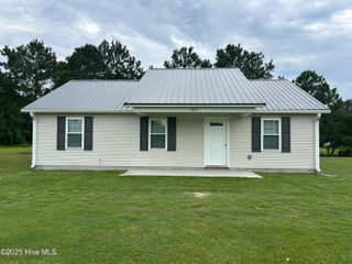 163 Oliver Cooper Road, Richlands, NC 28574
