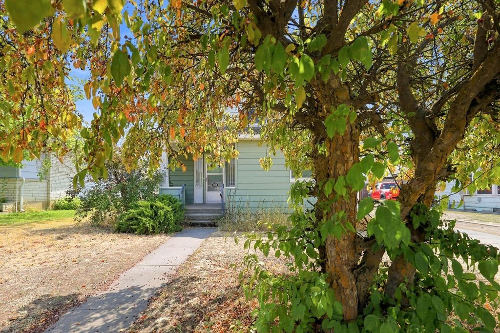 2608 E ROWAN Ave, Spokane, WA 99217 photo 2
