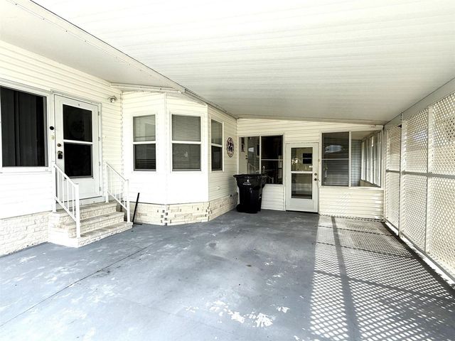 435 VILLAGE CIRCLE SW, Winter Haven, FL 33880