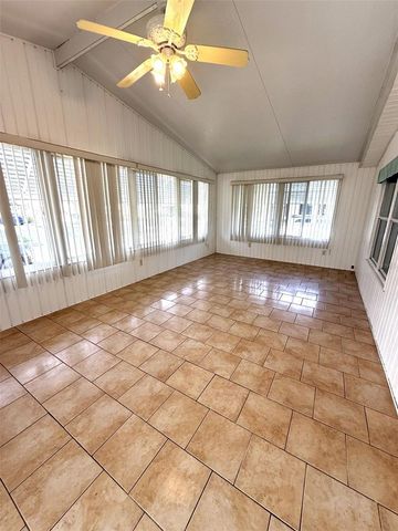435 VILLAGE CIRCLE SW, Winter Haven, FL 33880