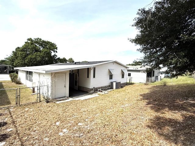 435 VILLAGE CIRCLE SW, Winter Haven, FL 33880