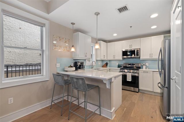 2 Paterson Avenue 2B, Hoboken, NJ 07030