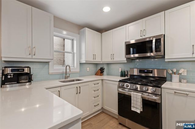 2 Paterson Avenue 2B, Hoboken, NJ 07030