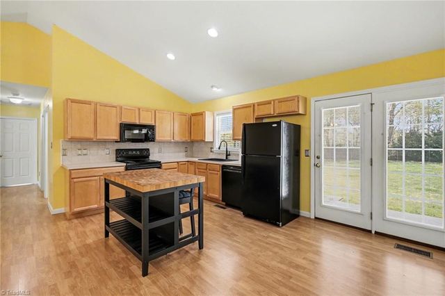 2618 Rocky Branch Road, Walkertown, NC 27051