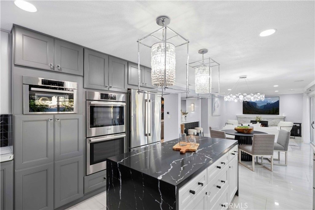 Image 13 of property listing at 24922 Hendon Street, Laguna Hills, CA 92653