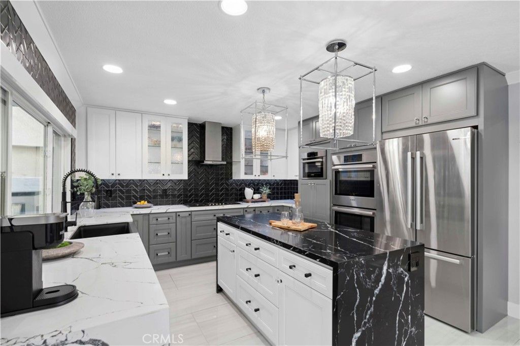Image 15 of property listing at 24922 Hendon Street, Laguna Hills, CA 92653