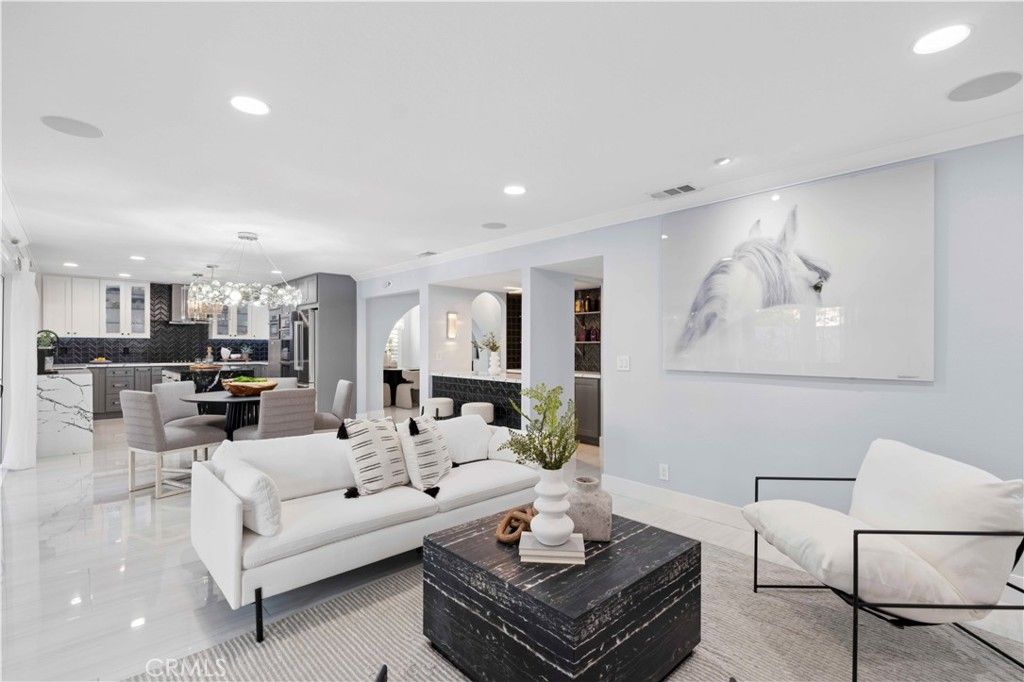 Image 18 of property listing at 24922 Hendon Street, Laguna Hills, CA 92653