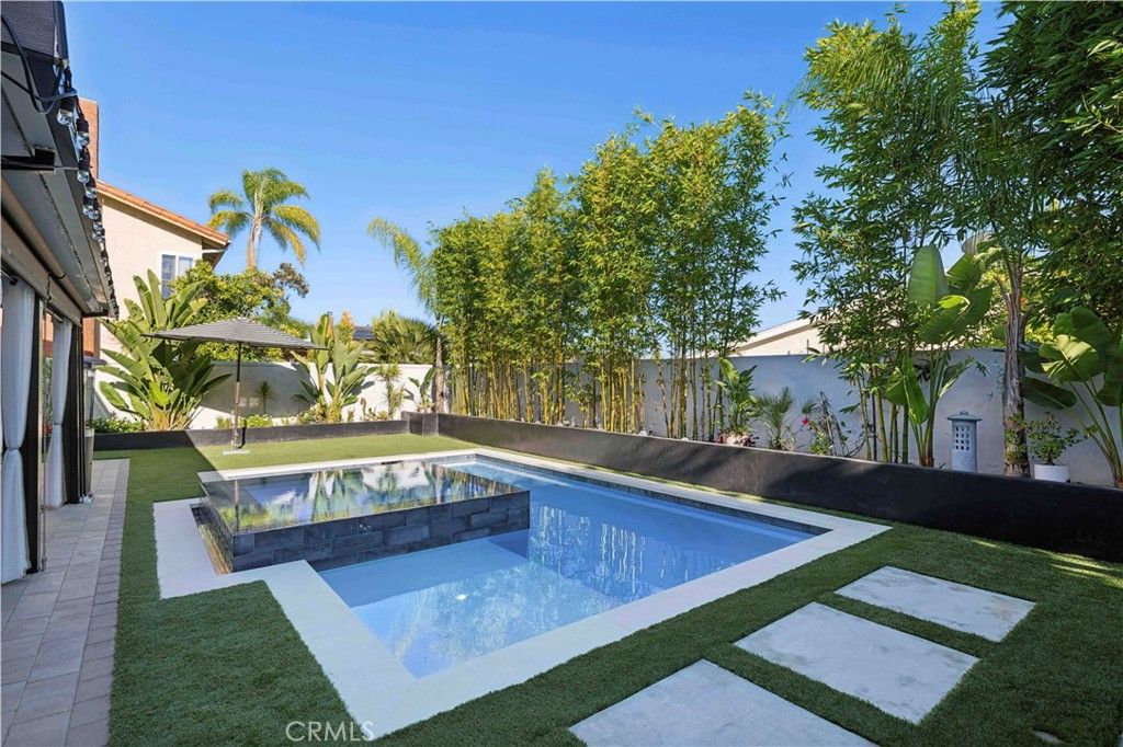Image 32 of property listing at 24922 Hendon Street, Laguna Hills, CA 92653