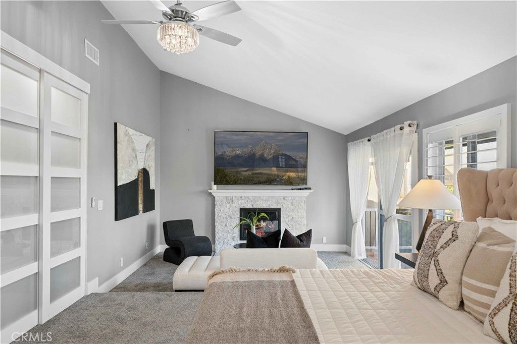 Image 37 of property listing at 24922 Hendon Street, Laguna Hills, CA 92653