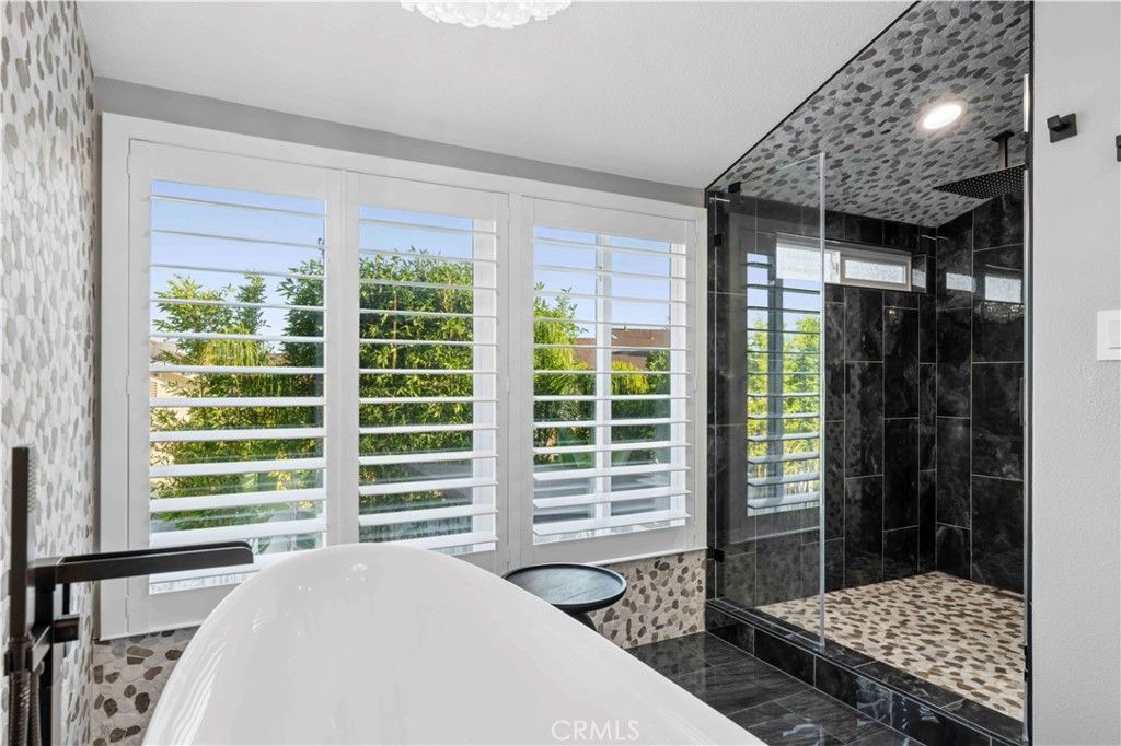 Image 42 of property listing at 24922 Hendon Street, Laguna Hills, CA 92653