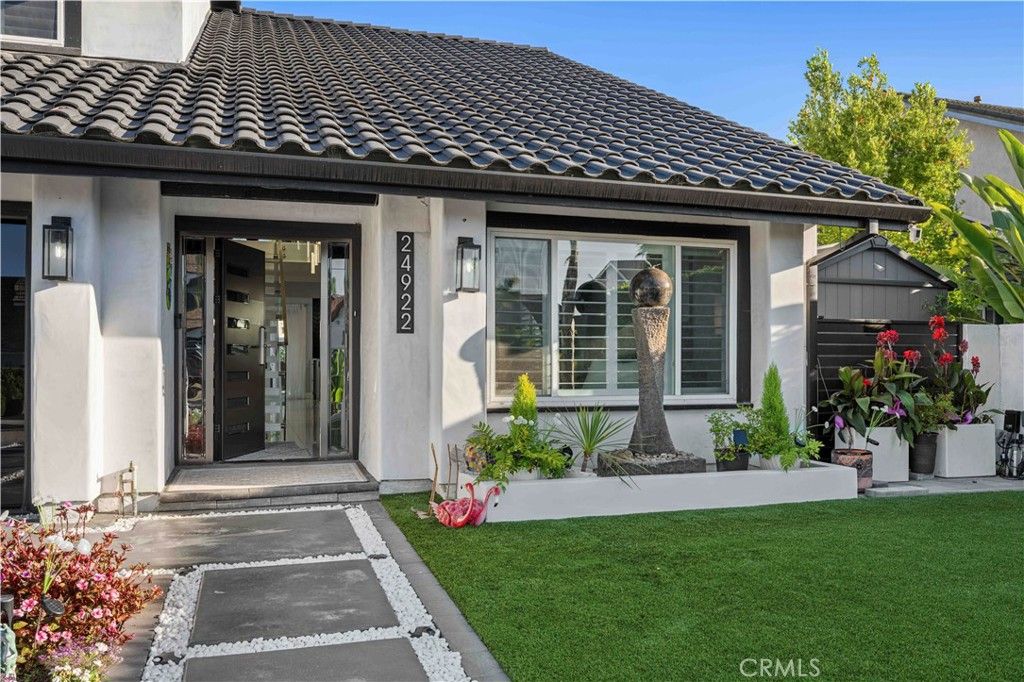 Image 48 of property listing at 24922 Hendon Street, Laguna Hills, CA 92653