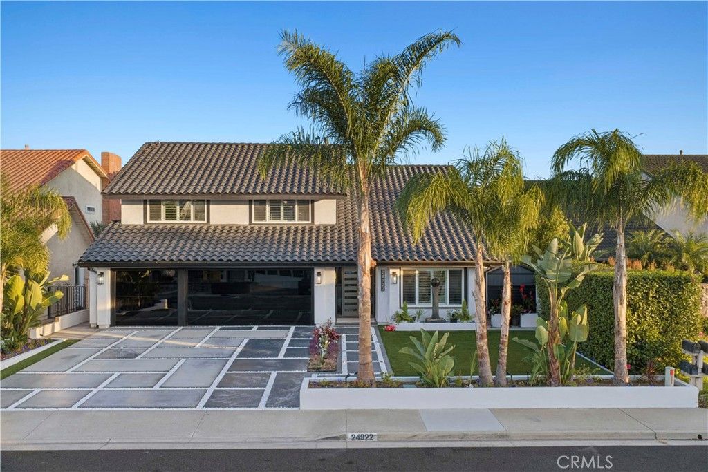 Image 50 of property listing at 24922 Hendon Street, Laguna Hills, CA 92653