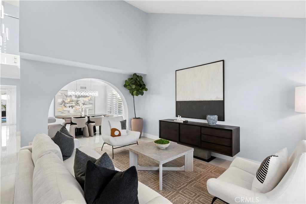 Image 8 of property listing at 24922 Hendon Street, Laguna Hills, CA 92653
