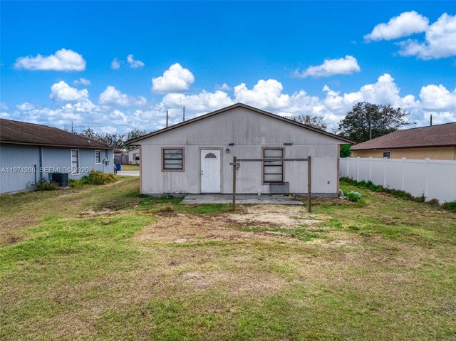3518 Ellington, Sebring, FL 33870