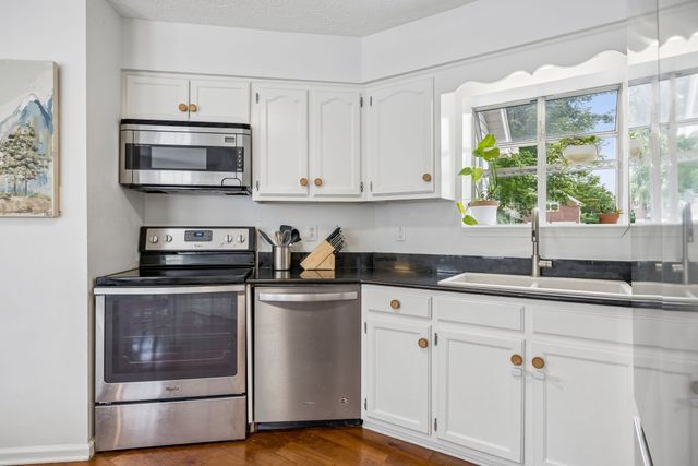 806 Brandyleigh Ct, Franklin, TN 37069