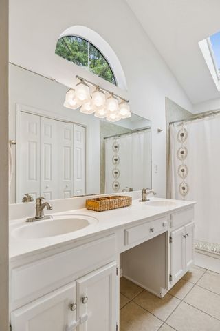 806 Brandyleigh Ct, Franklin, TN 37069
