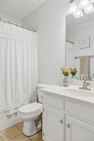 806 Brandyleigh Ct, Franklin, TN 37069