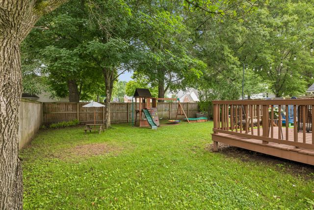 806 Brandyleigh Ct, Franklin, TN 37069