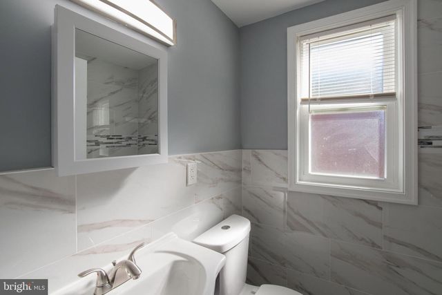 5905 HOUGHTON ST #UNIT 2, Philadelphia, PA 19128