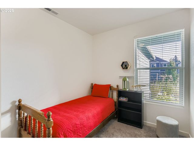 234 W 18TH St, Lafayette, OR 97127