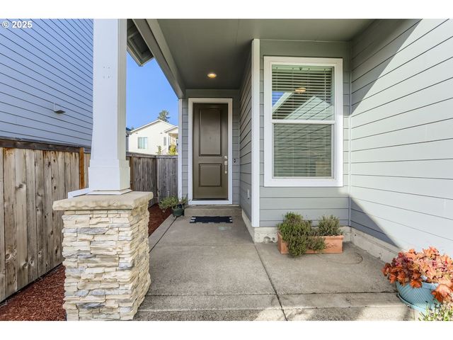 234 W 18TH St, Lafayette, OR 97127