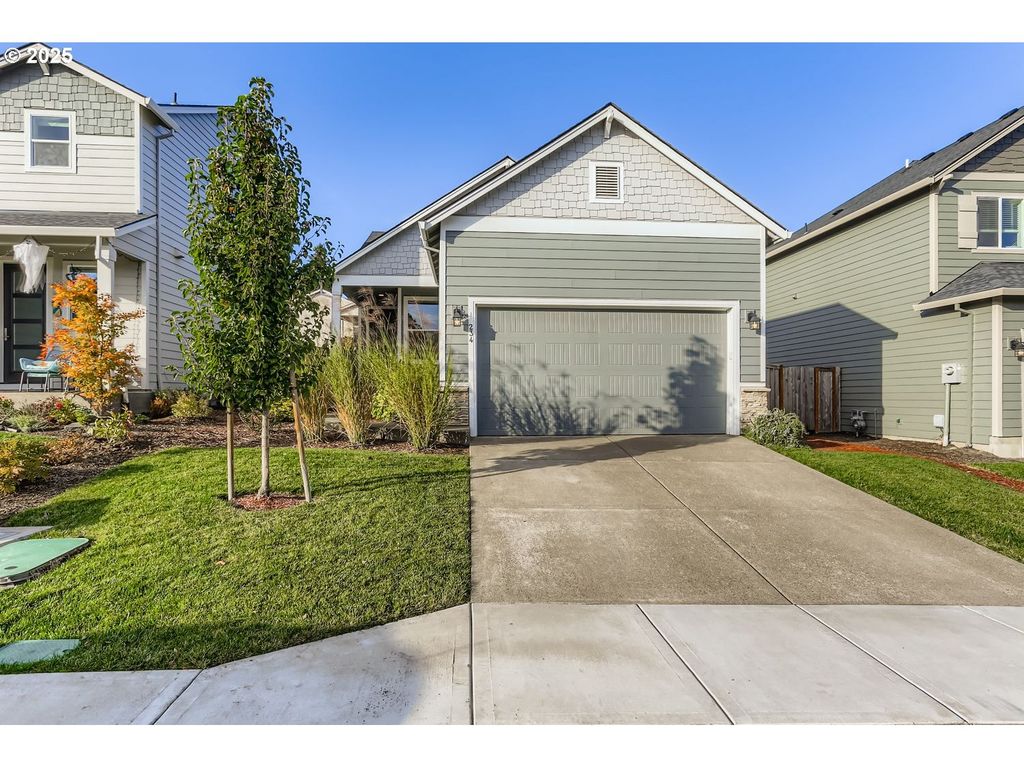 234 W 18TH St, Lafayette, OR 97127