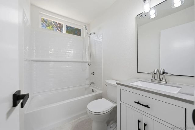 12621 Lindo Lane, Lakeside, CA 92040