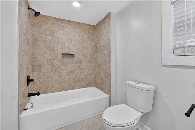 2023 Hugo Avenue, North Charleston, SC 29405