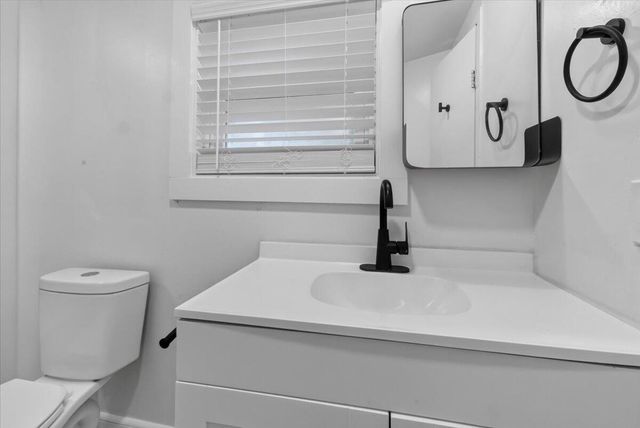 2023 Hugo Avenue, North Charleston, SC 29405