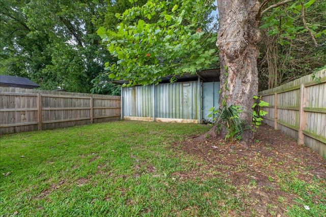 2023 Hugo Avenue, North Charleston, SC 29405