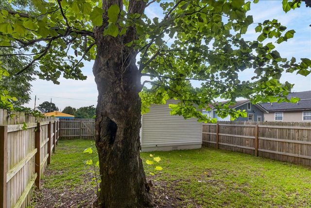 2023 Hugo Avenue, North Charleston, SC 29405