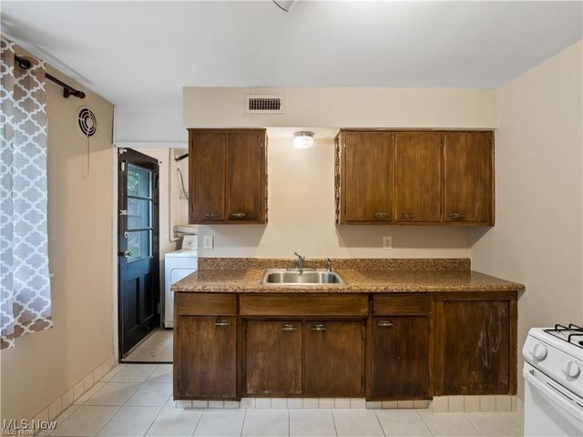 194 Dalepark Drive 5, Bedford, OH 44146