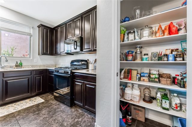 7235 Mulberry Forest Street, Las Vegas, NV 89166