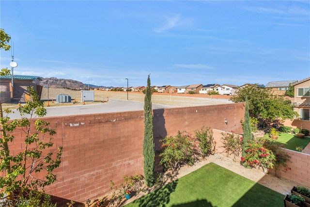 7235 Mulberry Forest Street, Las Vegas, NV 89166